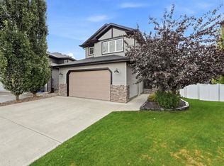 44 SW Innes Close, Red Deer, AB T4R0B7