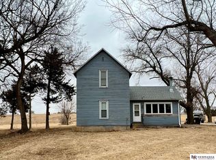 664 406th Rd, Beaver Crossing, NE 68313