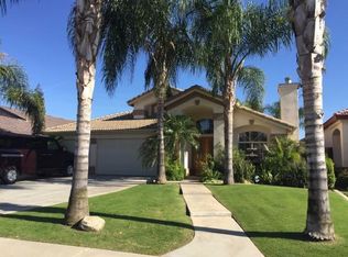 10222 Crandon Park Dr, Bakersfield, CA 93312