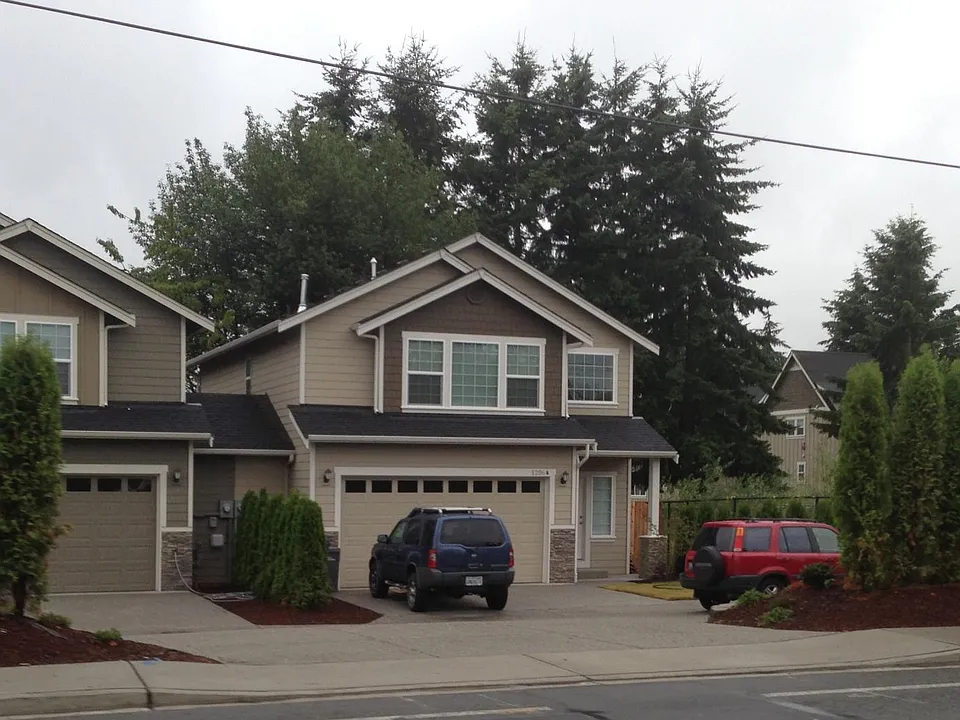 Unit B on the right
Unit A on the left available Nov. 1st