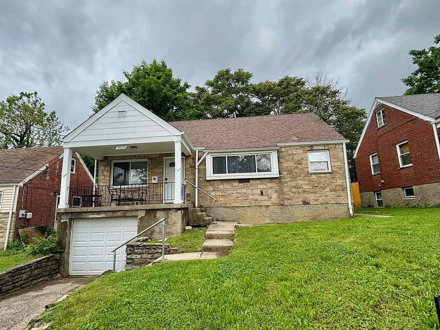 3 bed, 1200 sqft, $1,750 — Photo 1