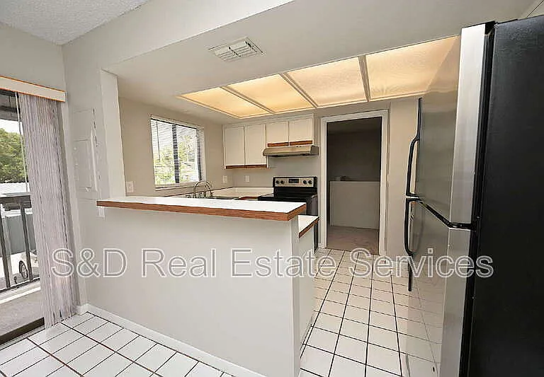 1808 Village Ct — Photo 3