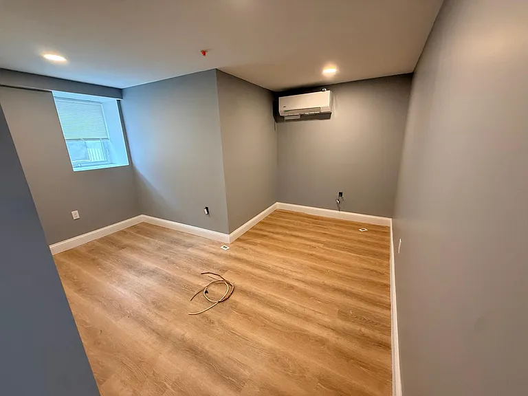 4 Neponset St — Photo 8