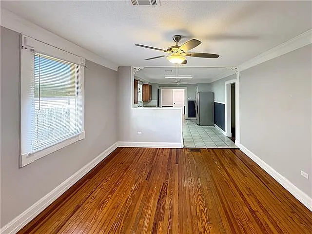 1028 Gaudet Dr — Photo 3