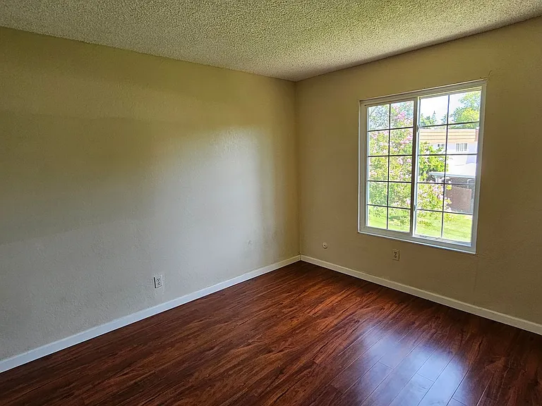 3193 Tonopah Ct — Photo 10