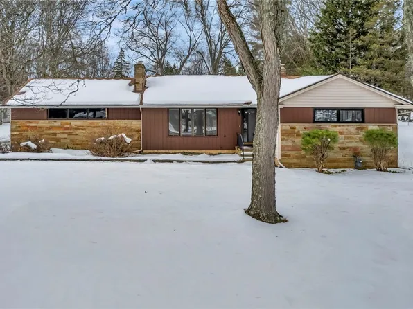 3386 Royalton Rd, North Royalton, OH 44133