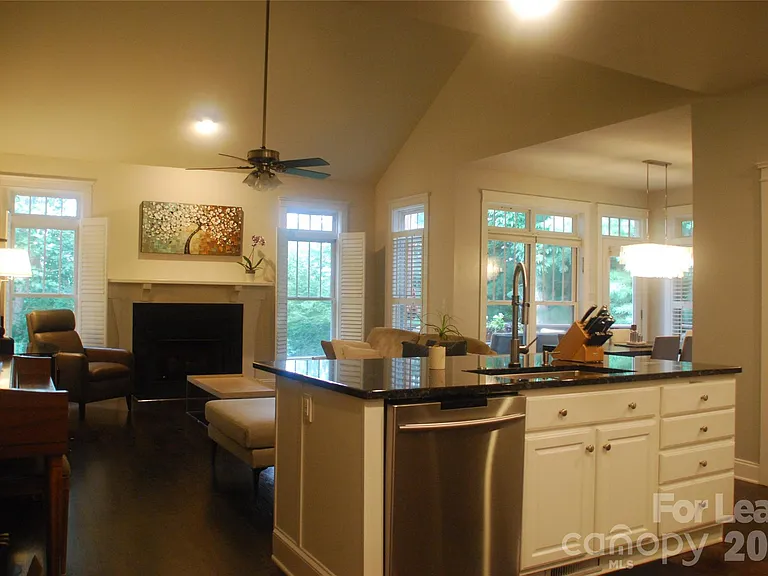 14 Dianthus Dr — Photo 2