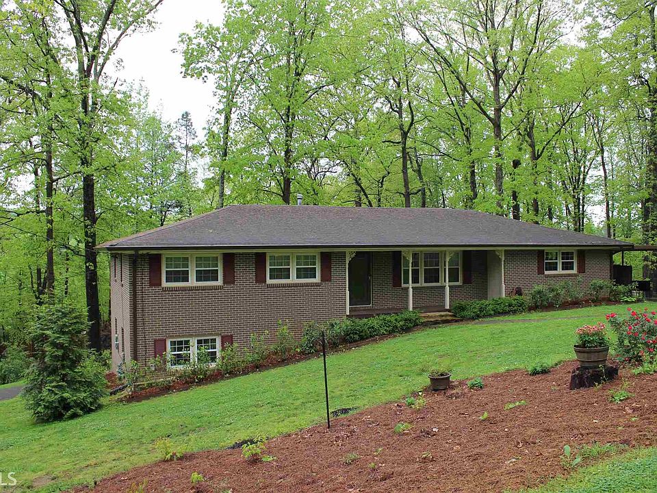 1st image of 3721 Hickory Cir SE