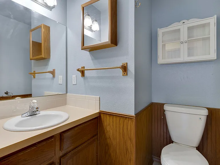 1025 Centennial Dr — Photo 16