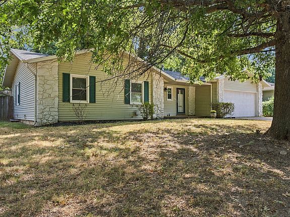 3rd image of 3012 W Countryside Drive