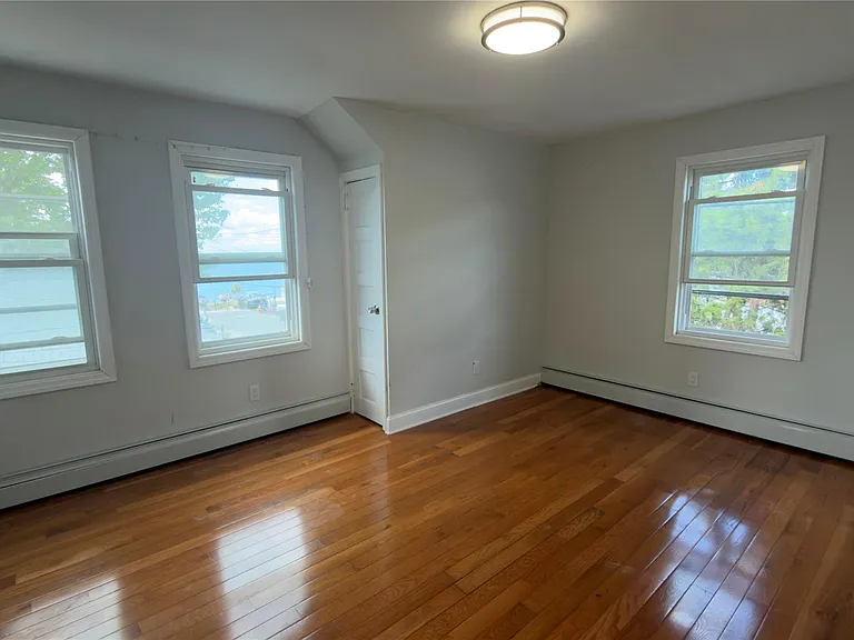 10 Greenwich Ave #1 — Photo 14
