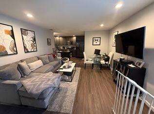 55 Woodhull Rd #U, Huntington, NY 11743