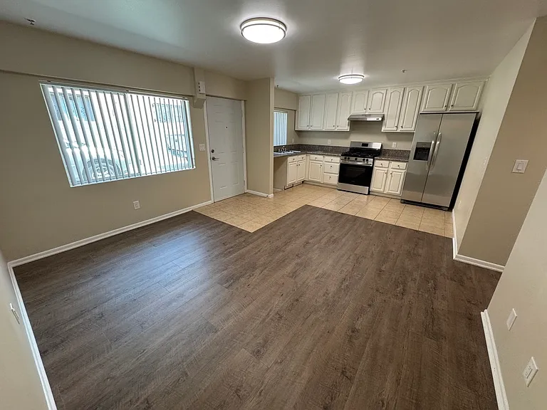 6842 Morella Ave #3 — Photo 16