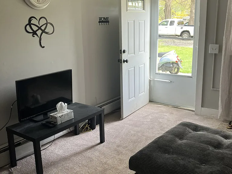 20 Gertrude Rd #1 — Photo 4