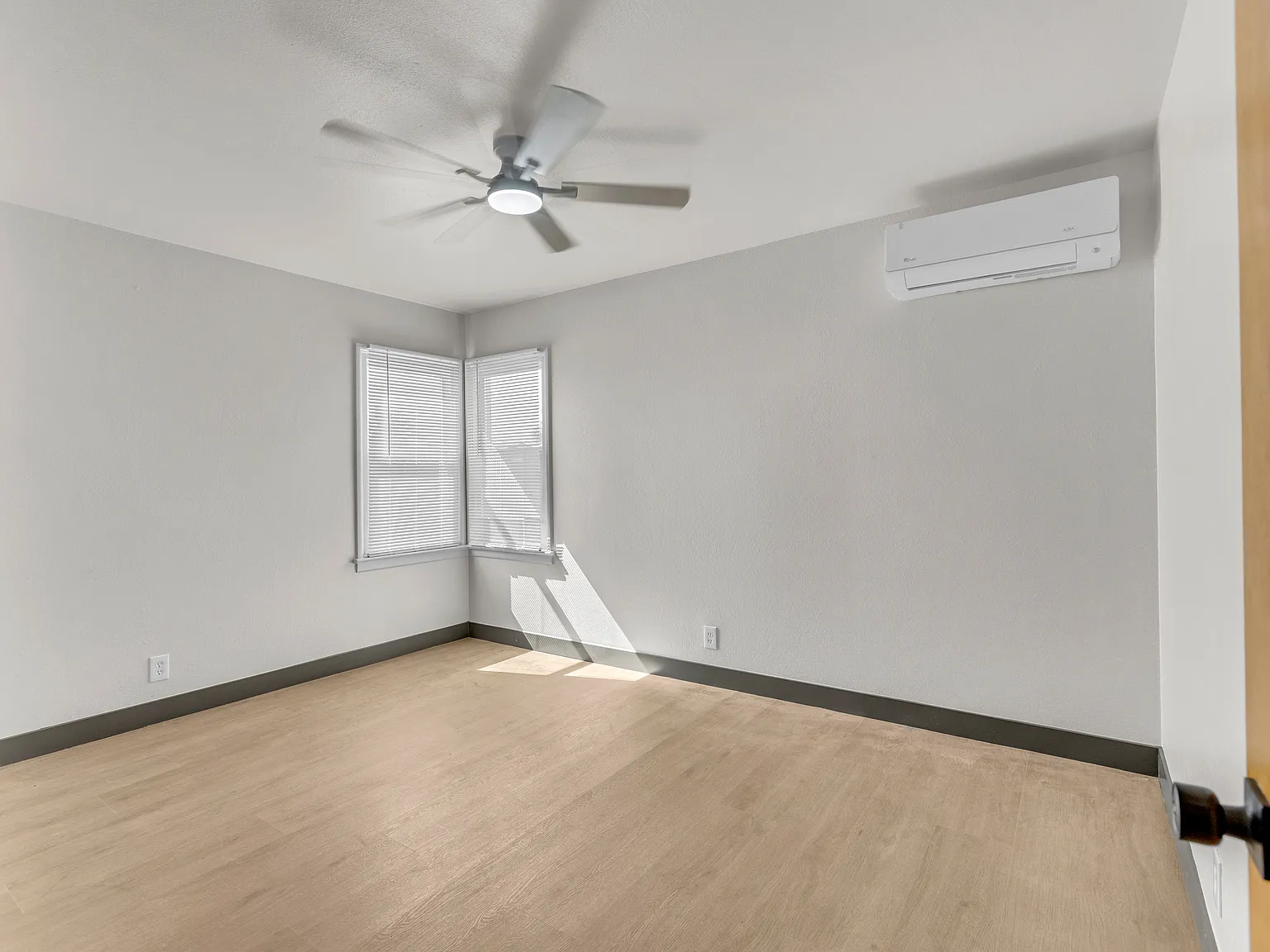 1 bed, 1450 sqft, $1,450 — Photo 4