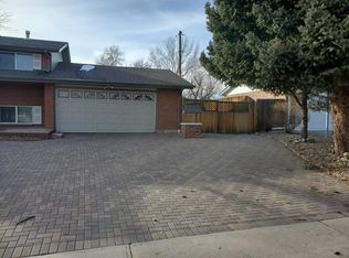 1189 S Brentwood St, Lakewood, CO 80232