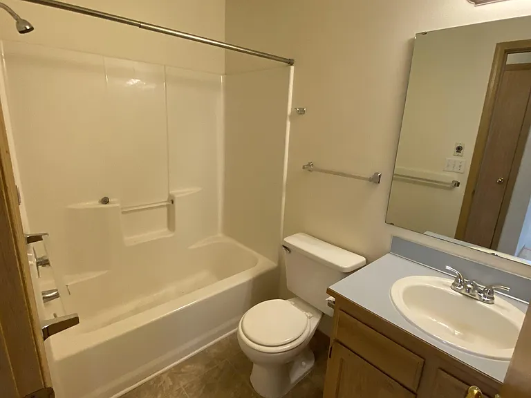 2008 NW 58th St #103 — Photo 8