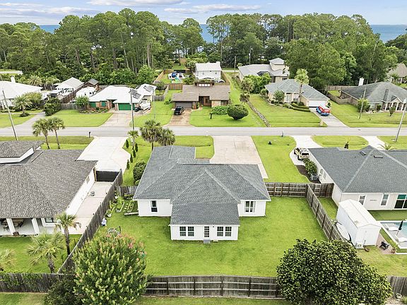 5th image of 1025 Forest Shore Dr