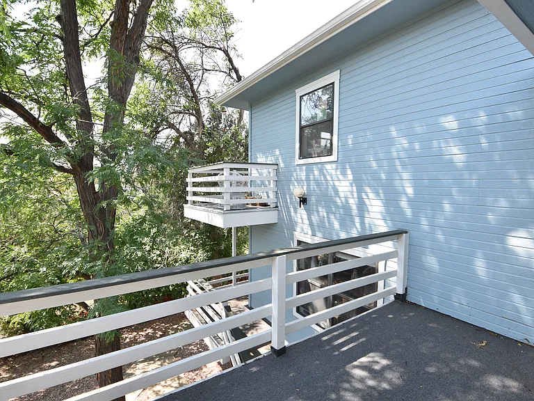 2927 Broadway St #2 — Photo 45