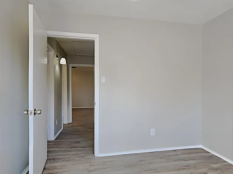 3310 Hampton Dr — Photo 13