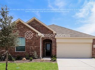 320 Sedalia Trl, Justin, TX 76247