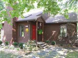 2203 Damascus Church Rd, Chapel Hill, NC 27516