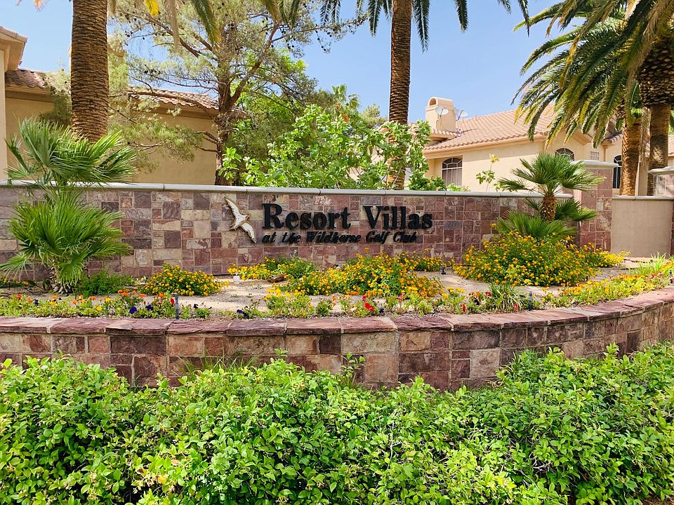 Resort Villas at the Wildhorse Golf Club