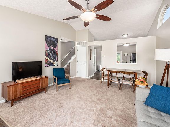 3rd image of 1231 Brookstone Dr