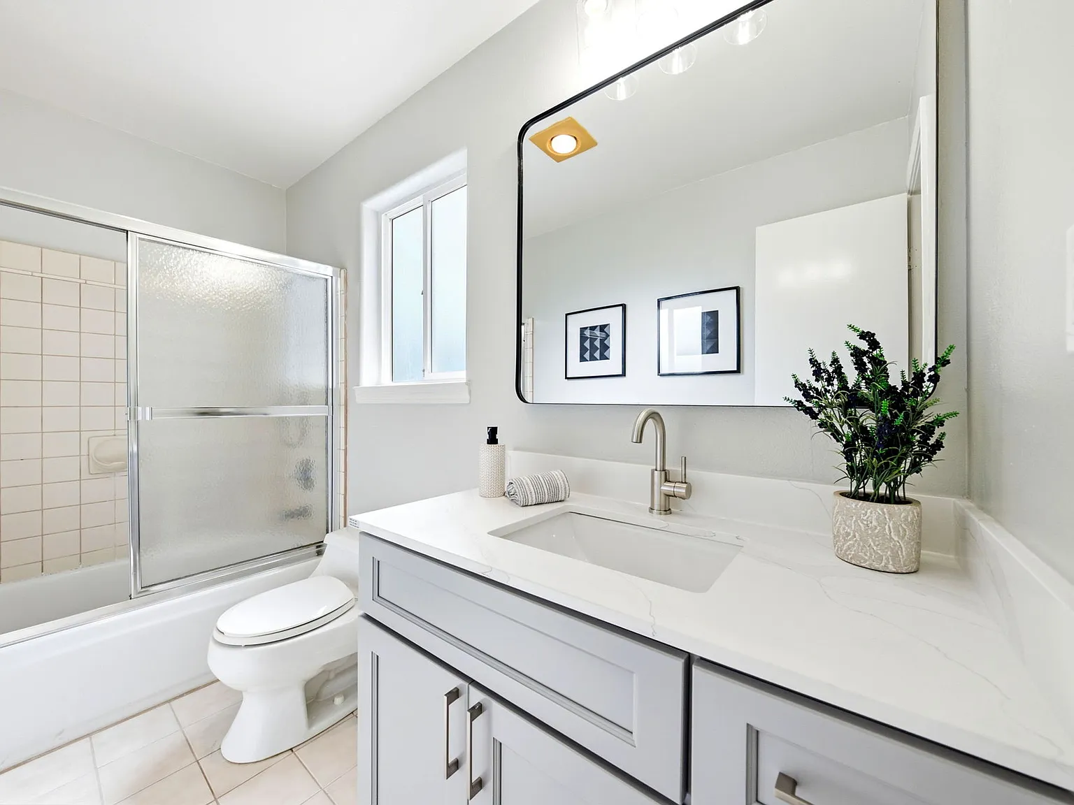1 bed, $2,695 — Photo 2