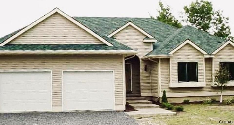 2nd image of 4817 Skyline Dr