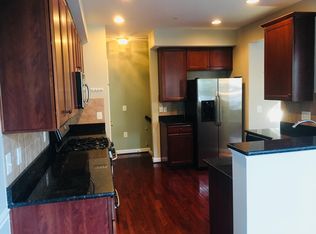 2524 Pascal Pl, Herndon, VA 20171