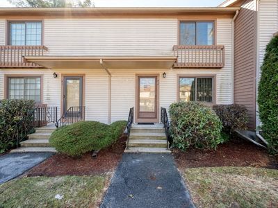 489 Turnpike St APT 4-2, South Easton, MA, 02375