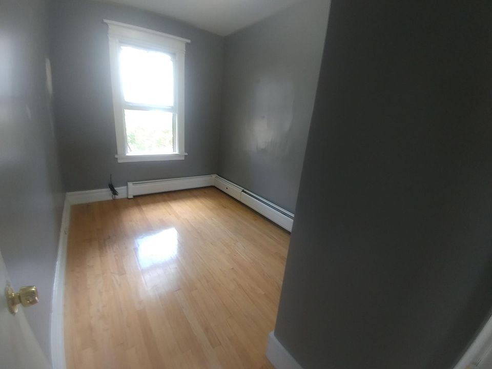1st image of 46 S Main Ave #1