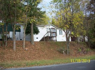 111 Roundhouse Rd, Princeton, WV 24740