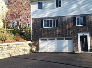 1755 Sample Rd, Allison Park, PA 15101