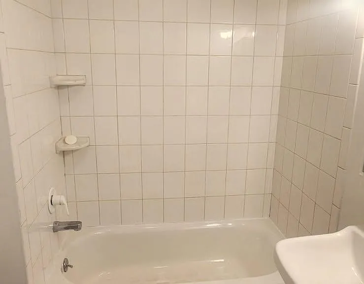 201-203 Thomas Ave #2 — Photo 5