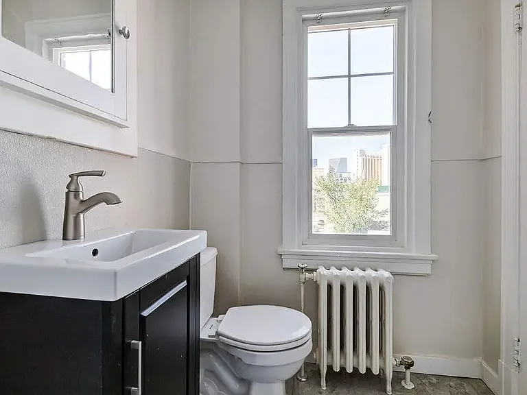 2104 14th Ave #17B — Photo 8