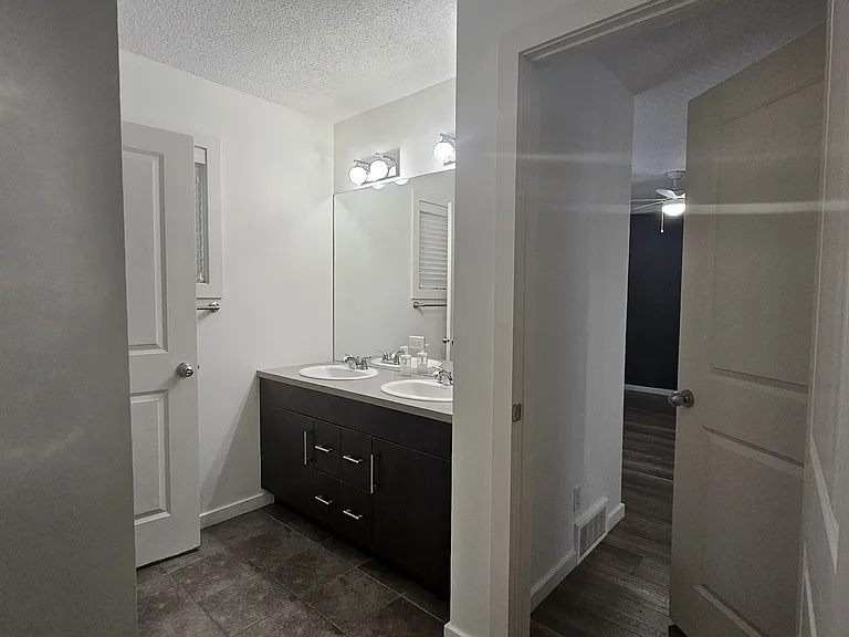 158 Masters Point SE — Photo 19