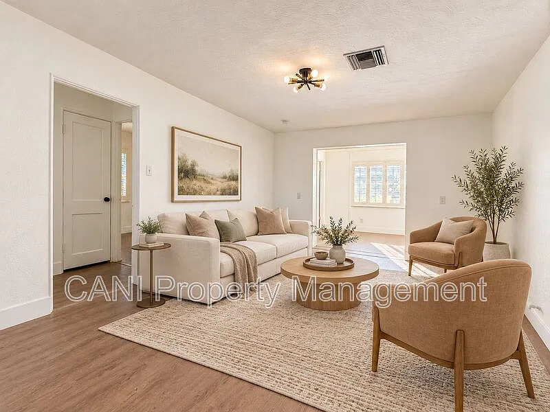 3 bed, 2.0 bath, 2100 sqft, $1,995 — Photo 2