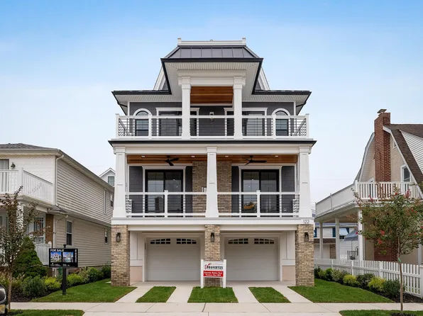 122 N Thurlow Ave, Margate, NJ 08402