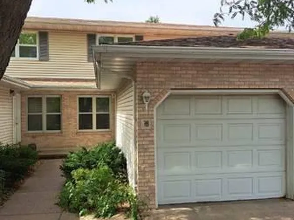 600 S Westland Dr #B, Appleton, WI 54914