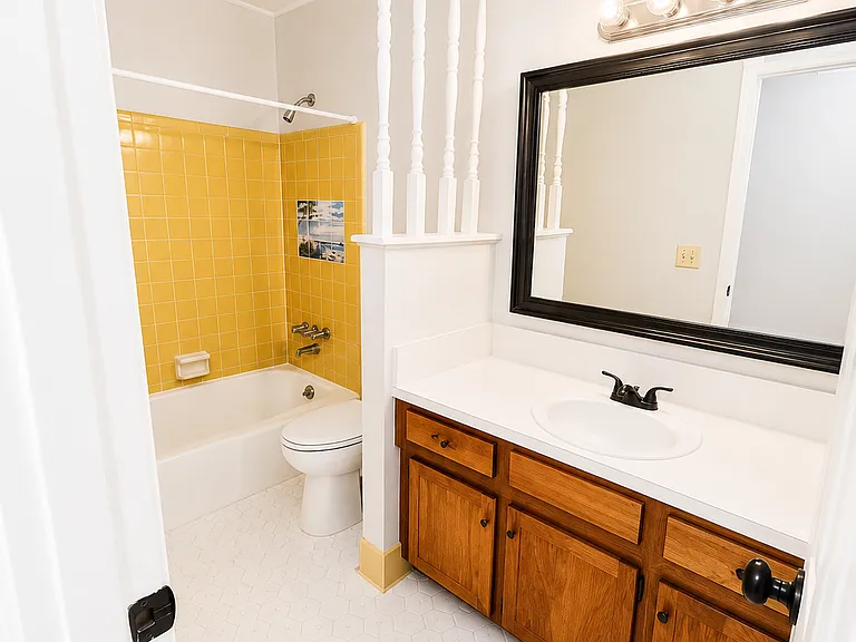 208 Inway Dr — Photo 9