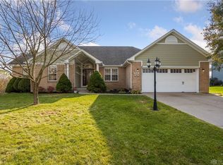 518 Crisp Wind Ct, Fairborn, OH 45324