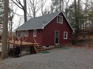 6841 Thornton Point Rd, North Rose, NY 14516