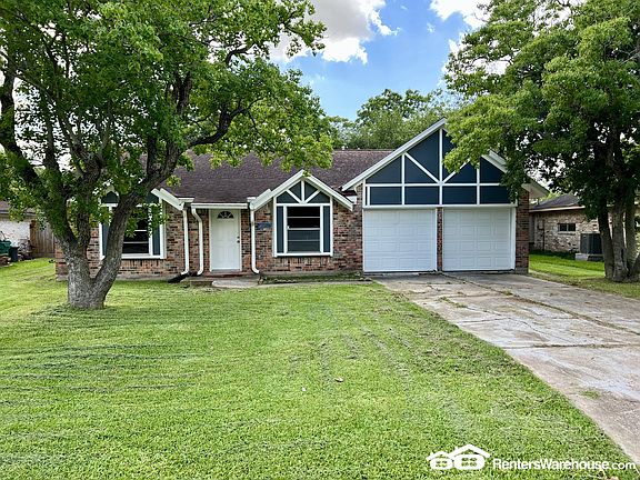 2nd image of 3810 Dolphin Ln