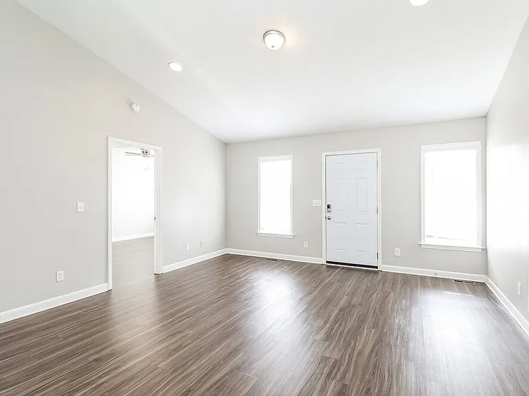 105 Birch Ct — Photo 5