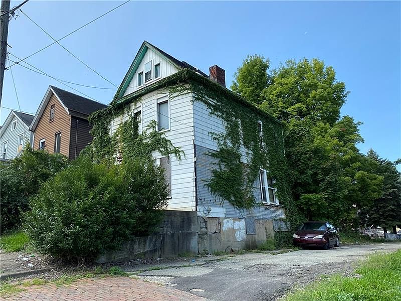 2nd image of 1710 Converse St