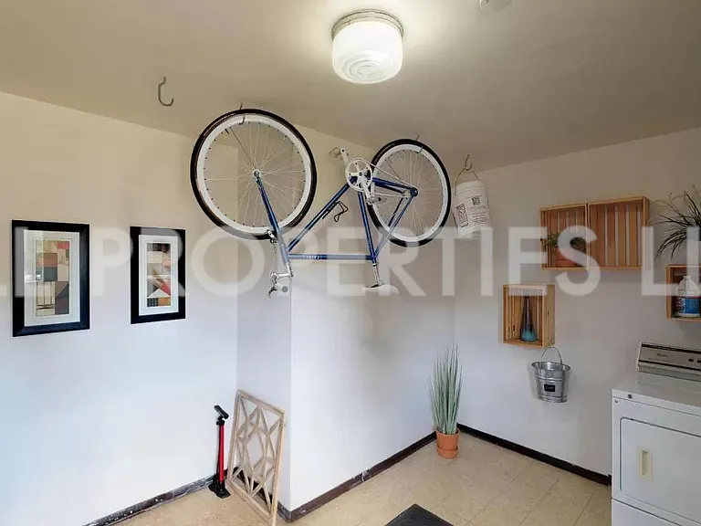 919 3rd St #2 — Photo 24