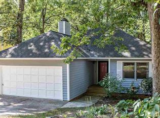 207 Dalmeny Dr, Cary, NC 27513