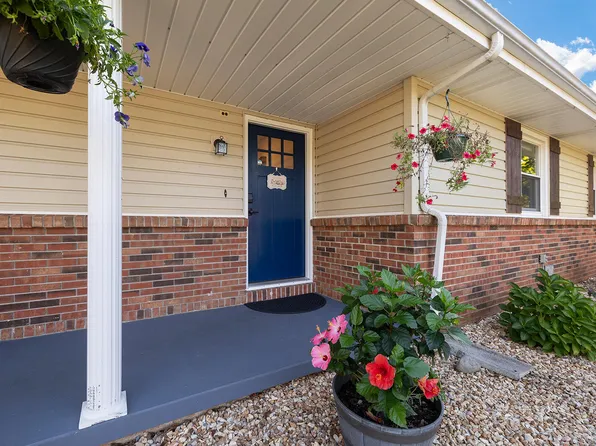 3326 E Independence Street, Springfield, MO 65804